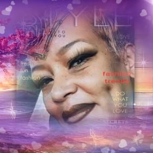 Meet your Posher, Shana